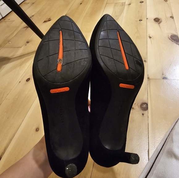 Black suede shoes - Picture 4 of 8